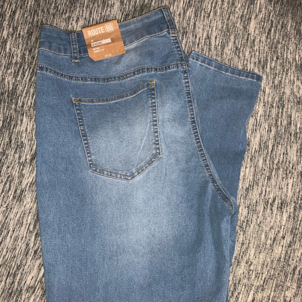 Brand new jegging jeans